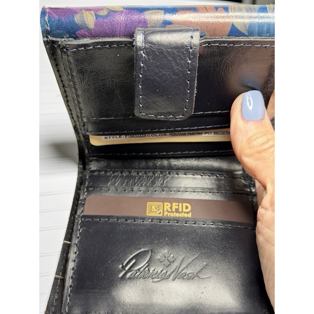 NEW! PATRICIA NASH Bi-Fold Wallet PERUVIAN PAINTING Leather RFID - Picture 4 of 8